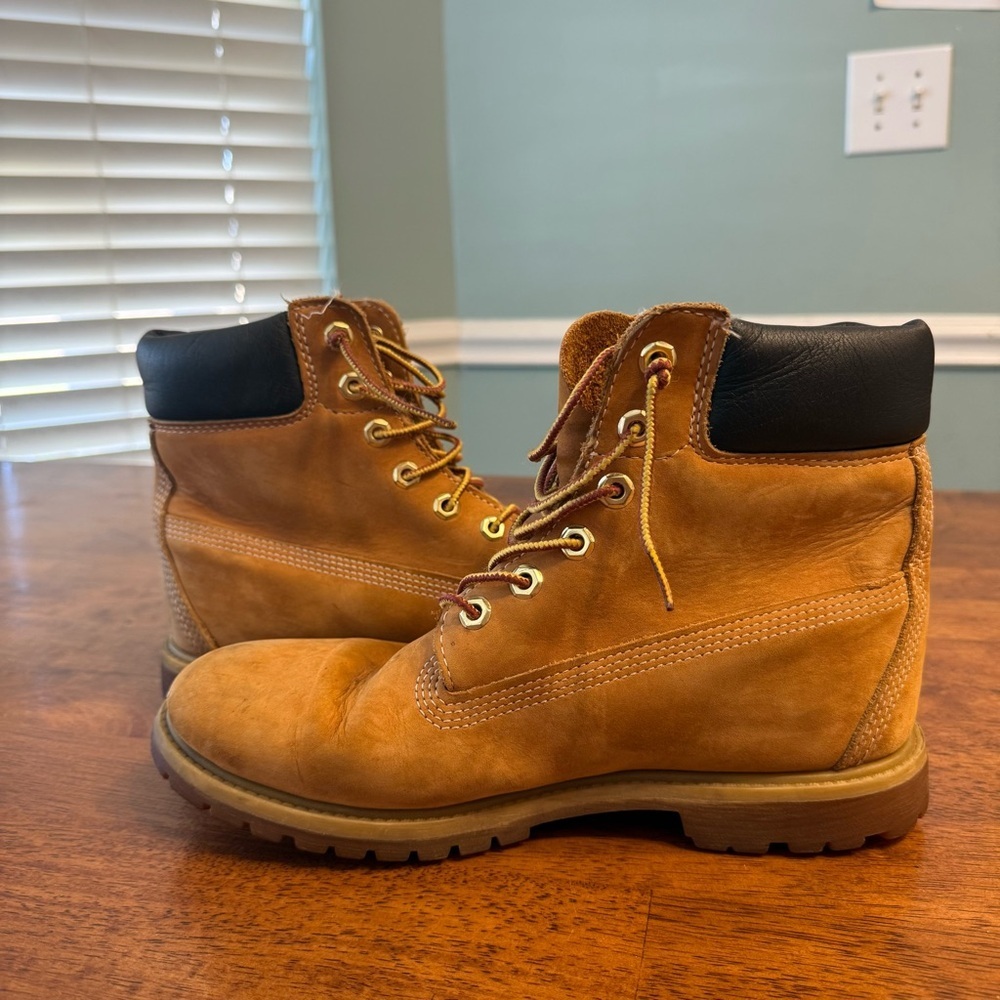 Timberland Premium 6-Inch Waterproof Boots wheat nobuck leather size 10 - Picture 3 of 11